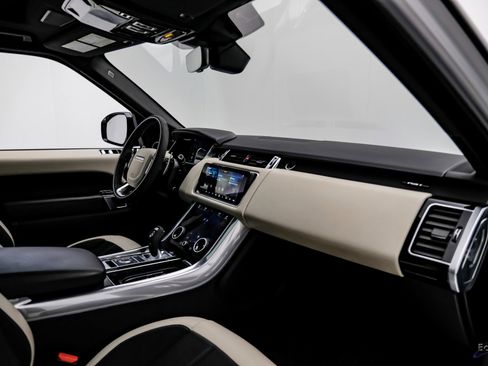 Used 2021 Land Rover Range Rover Sport HST image 43