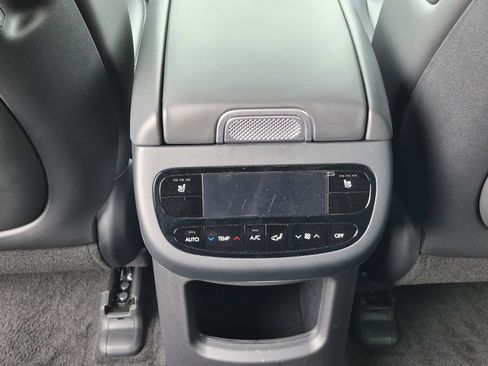 New 2026 Hyundai Ioniq 9 SEL image 16