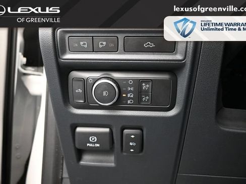 Used 2022 Ford F150 Lariat AWD/4WD image 11
