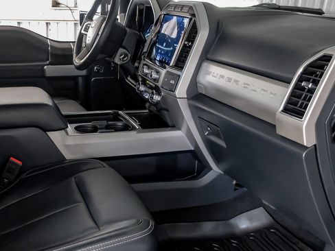 Used 2022 Ford F250 Lariat w/ Lariat Value Package AWD/4WD image 13