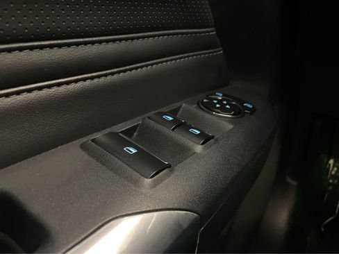 Used 2024 Ford Mustang Premium image 34