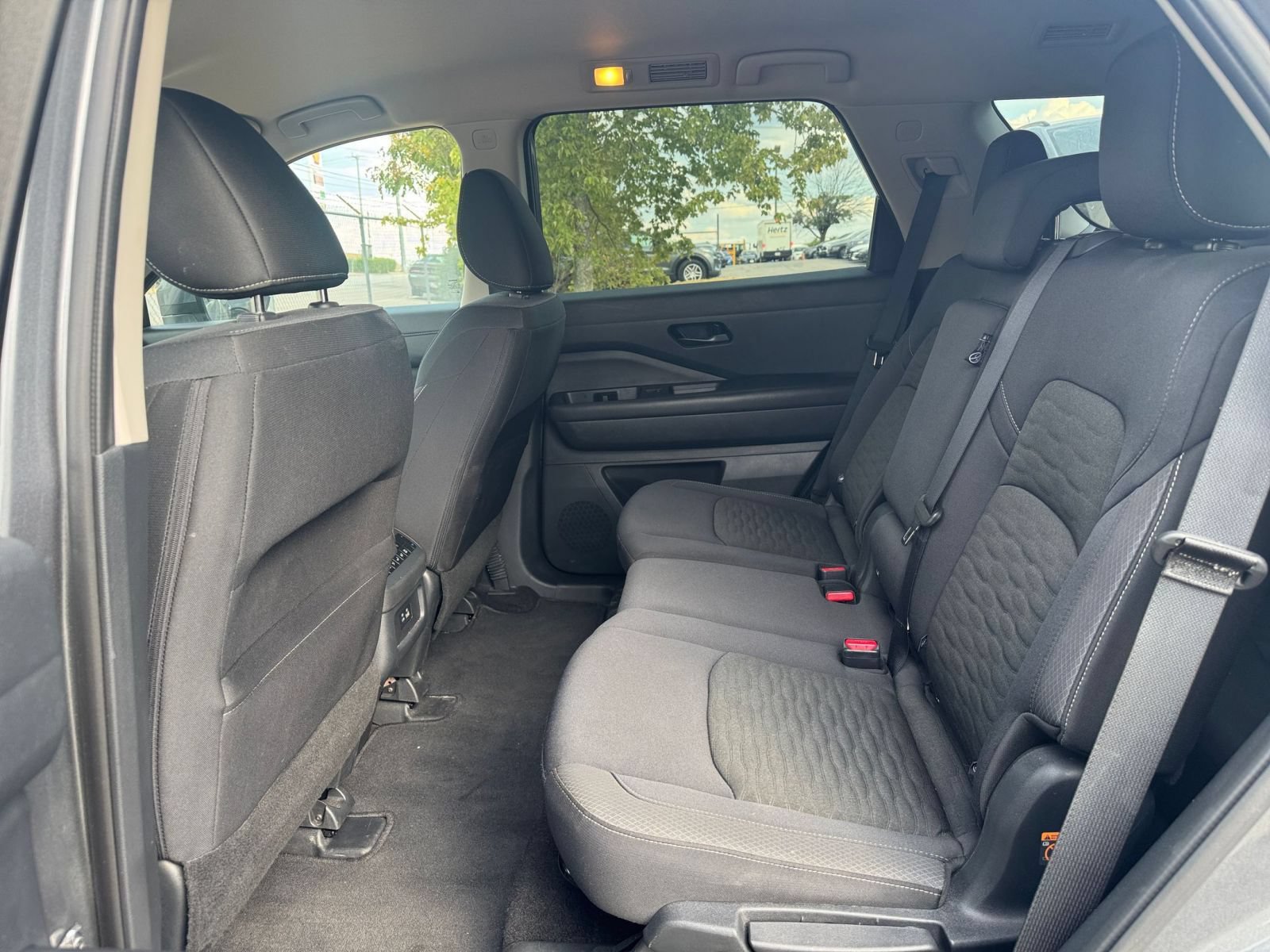 Used 2025 Nissan Pathfinder SV AWD/4WD image 27