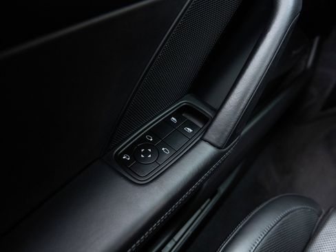 Used 2024 Porsche 911 Carrera 4 w/ Sport Package image 22