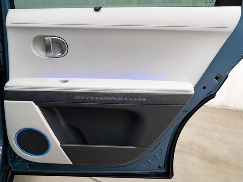 Used 2024 Hyundai Ioniq 5 Limited image 32