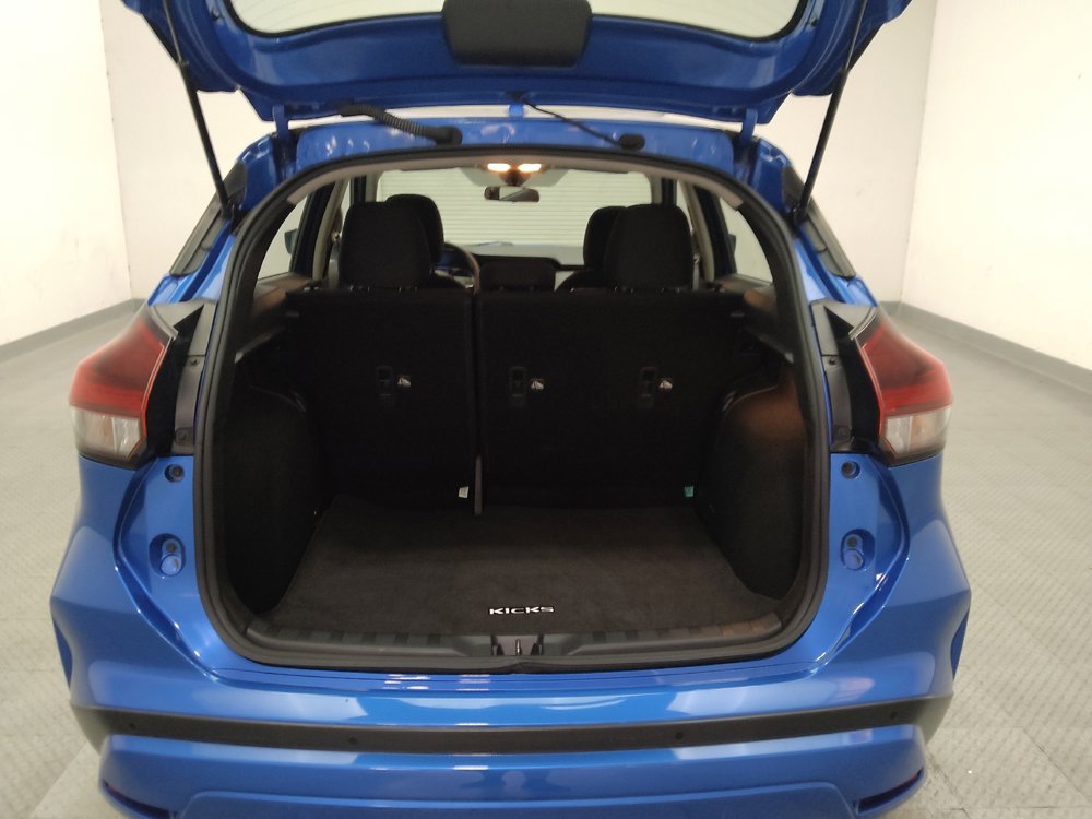 Used 2022 Nissan Kicks S FWD image 29