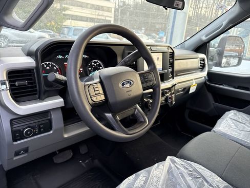 New 2025 Ford F350 XLT w/ FX4 Off-Road Package AWD/4WD image 10