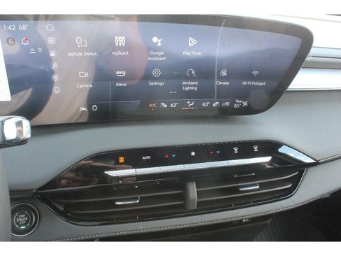 New 2025 Buick Enclave Preferred w/ LPO, Floor Liner Package FWD image 33
