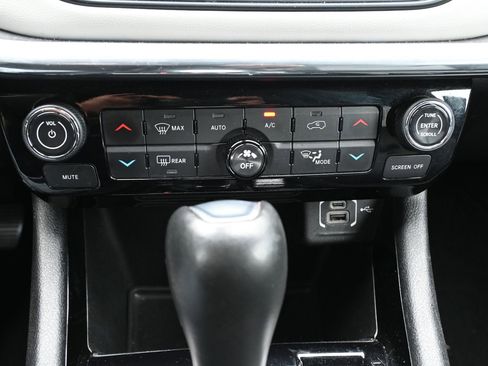 Used 2024 Jeep Compass Limited AWD/4WD image 18