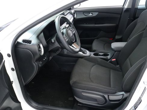 Used 2020 Kia Forte LXS image 22