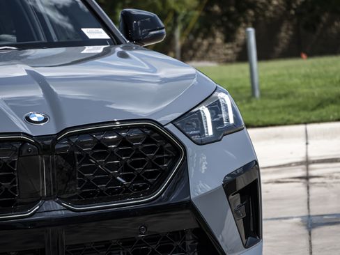 New 2026 BMW X2 xDrive28i w/ Technology Package image 7