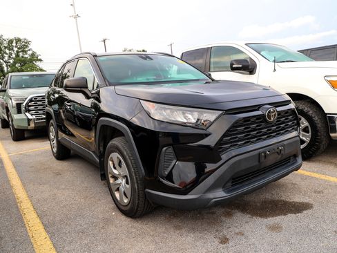 Used 2020 Toyota RAV4 LE w/ All Weather Liner Package AWD/4WD image 6