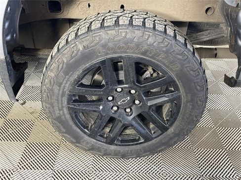 Certified 2023 Chevrolet Silverado 1500 LT Trail Boss w/ Convenience Package II image 12