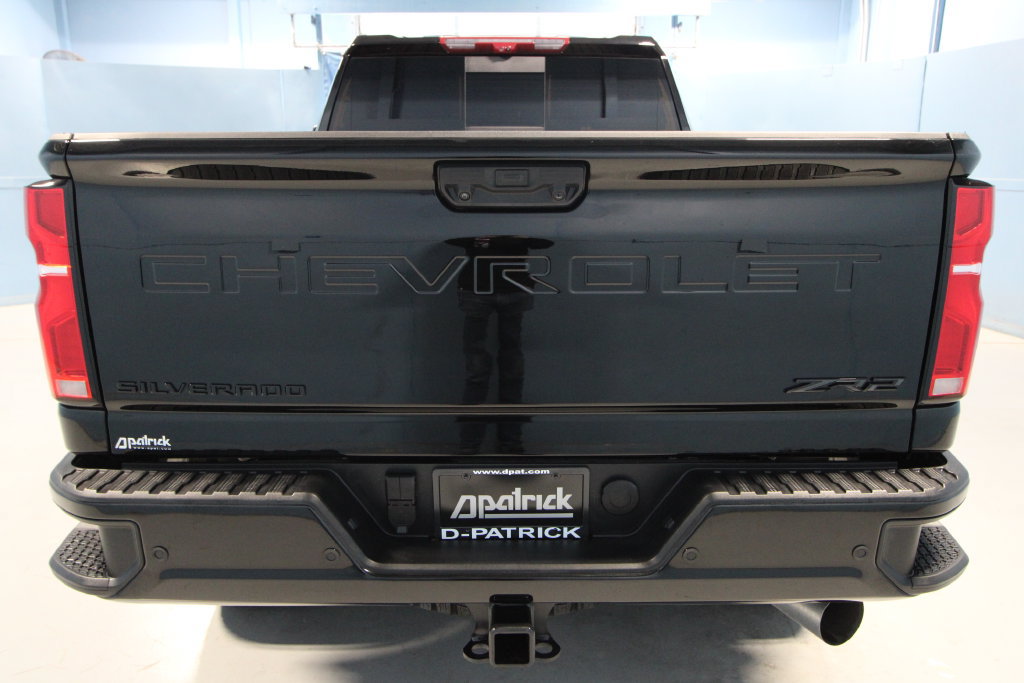 Used 2025 Chevrolet Silverado 2500 ZR2 w/ Technology Package AWD/4WD image 37