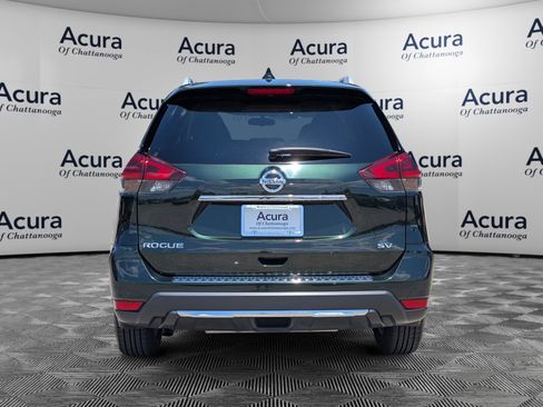 Used 2018 Nissan Rogue SV FWD image 6