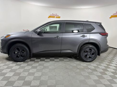 New 2026 Nissan Rogue SV FWD image 2