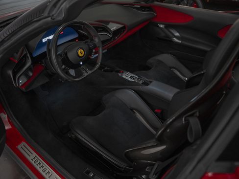 Used 2022 Ferrari SF90 Spider AWD/4WD image 30