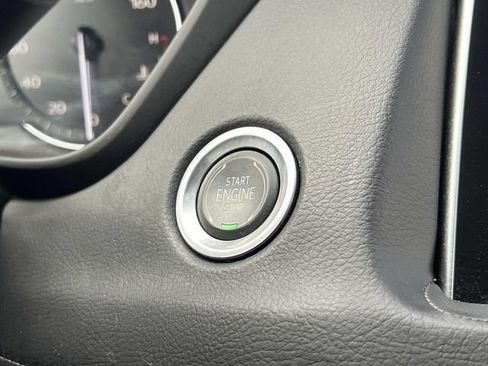 Certified 2023 Cadillac XT4 Luxury w/ Cold Weather Package image 27