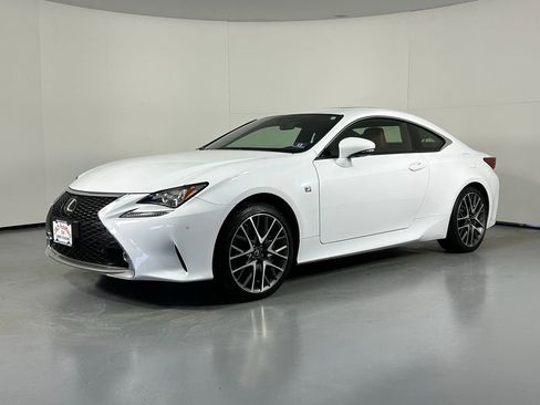 Used 2017 Lexus RC 300 AWD image 3