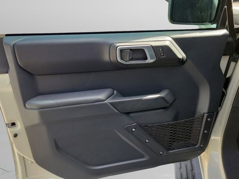 New 2025 Ford Bronco Outer Banks image 9