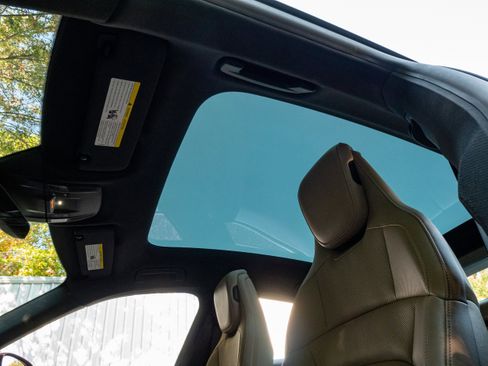 Certified 2022 Porsche Taycan 4S image 43