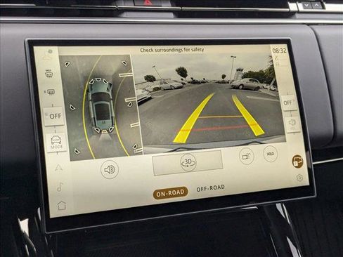 New 2025 Land Rover Range Rover Sport Dynamic SE image 14