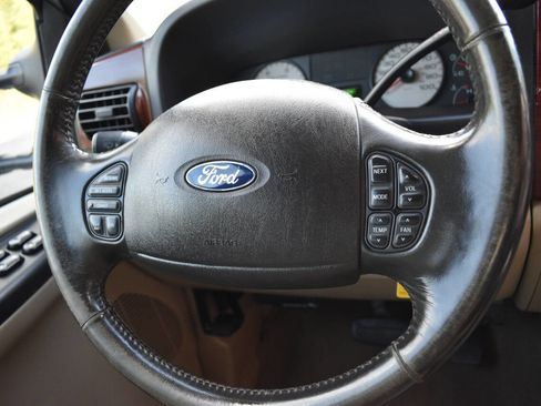 Used 2006 Ford F350 Lariat image 24