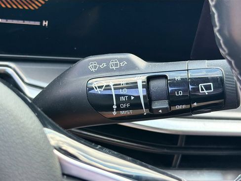 Used 2024 Kia Sorento S w/ Panoramic Sunroof Package FWD image 21
