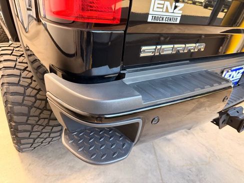Used 2015 GMC Sierra 2500 Denali AWD/4WD image 11