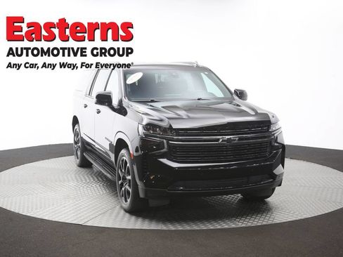 Used 2022 Chevrolet Suburban RST w/ Luxury Package AWD/4WD image 54