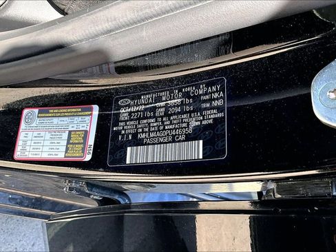Used 2023 Hyundai Elantra SEL FWD image 16