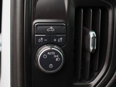 Used 2020 Chevrolet Silverado 2500 W/T image 19