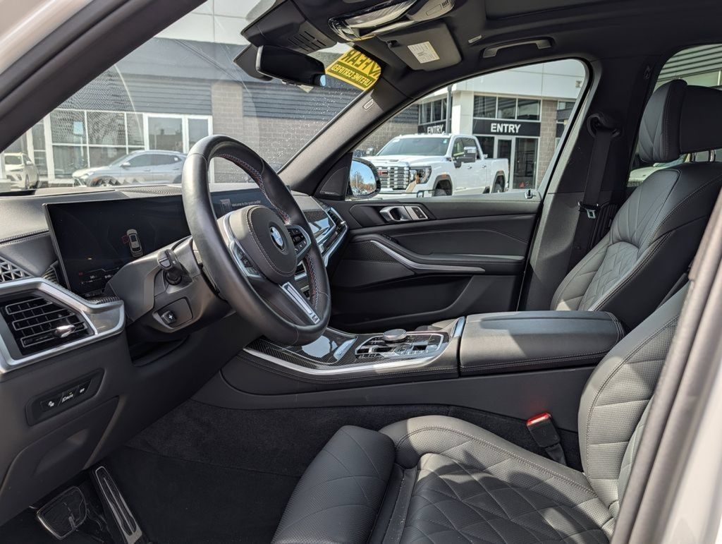 Used 2026 BMW X5 M60i AWD/4WD image 44
