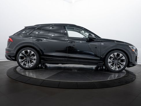 New 2025 Audi Q8 Prestige image 3