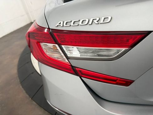 Used 2022 Honda Accord Sport image 11