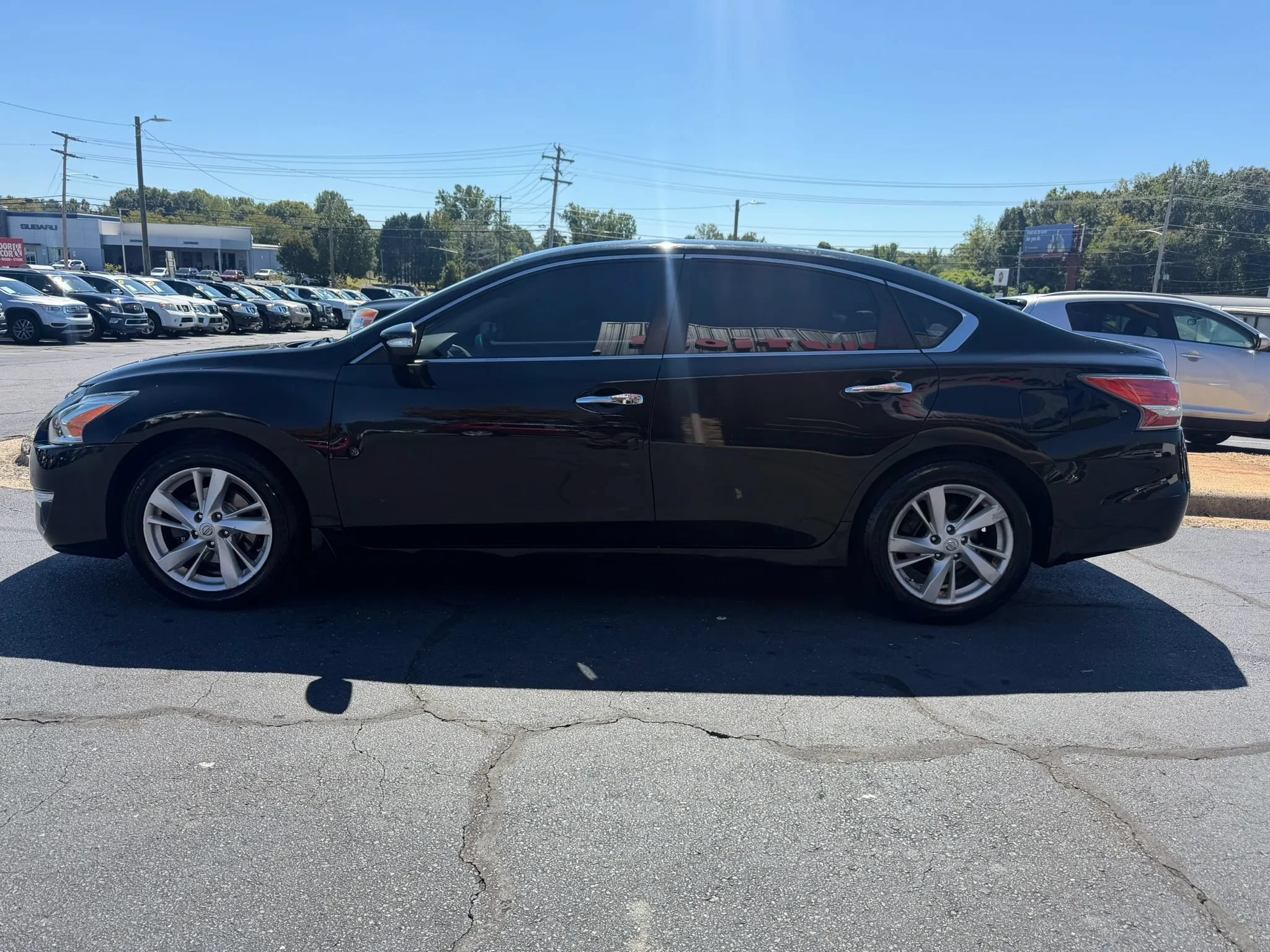 Used 2014 Nissan Altima 2.5 SV w/ Convenience Package FWD image 4