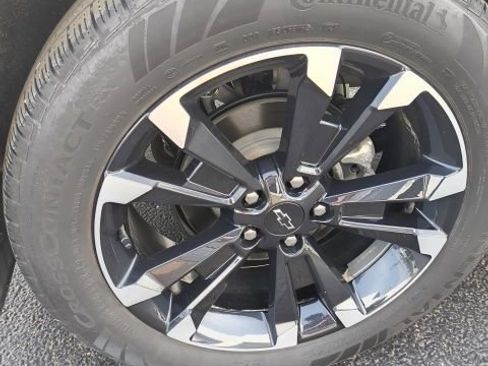 Used 2026 Chevrolet Equinox RS w/ Convenience Package III image 12