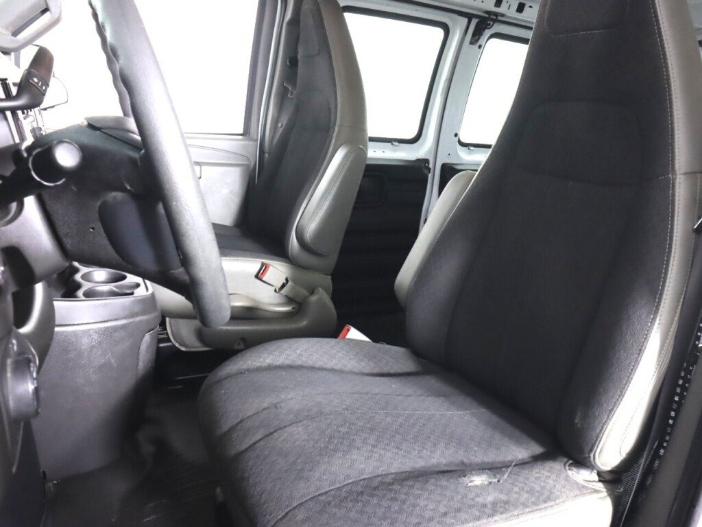 Used 2018 GMC Savana 2500 w/ Driver Convenience Package RWD image 24