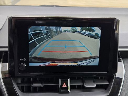 Used 2024 Toyota Corolla LE image 12