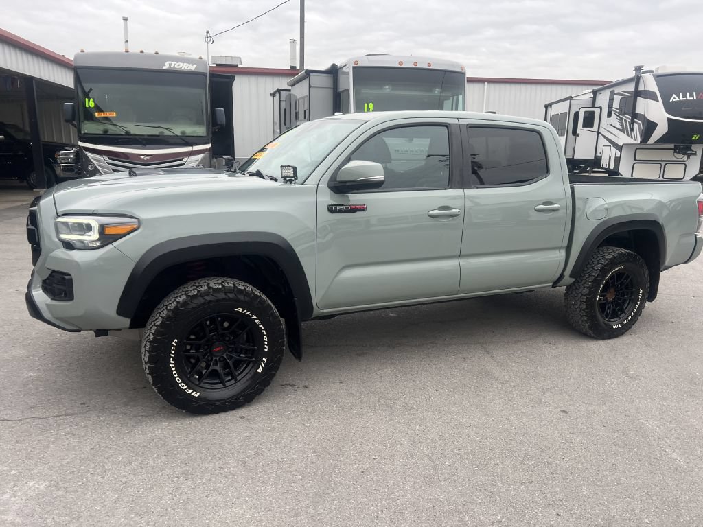 Used 2021 Toyota Tacoma TRD Pro AWD/4WD image 9