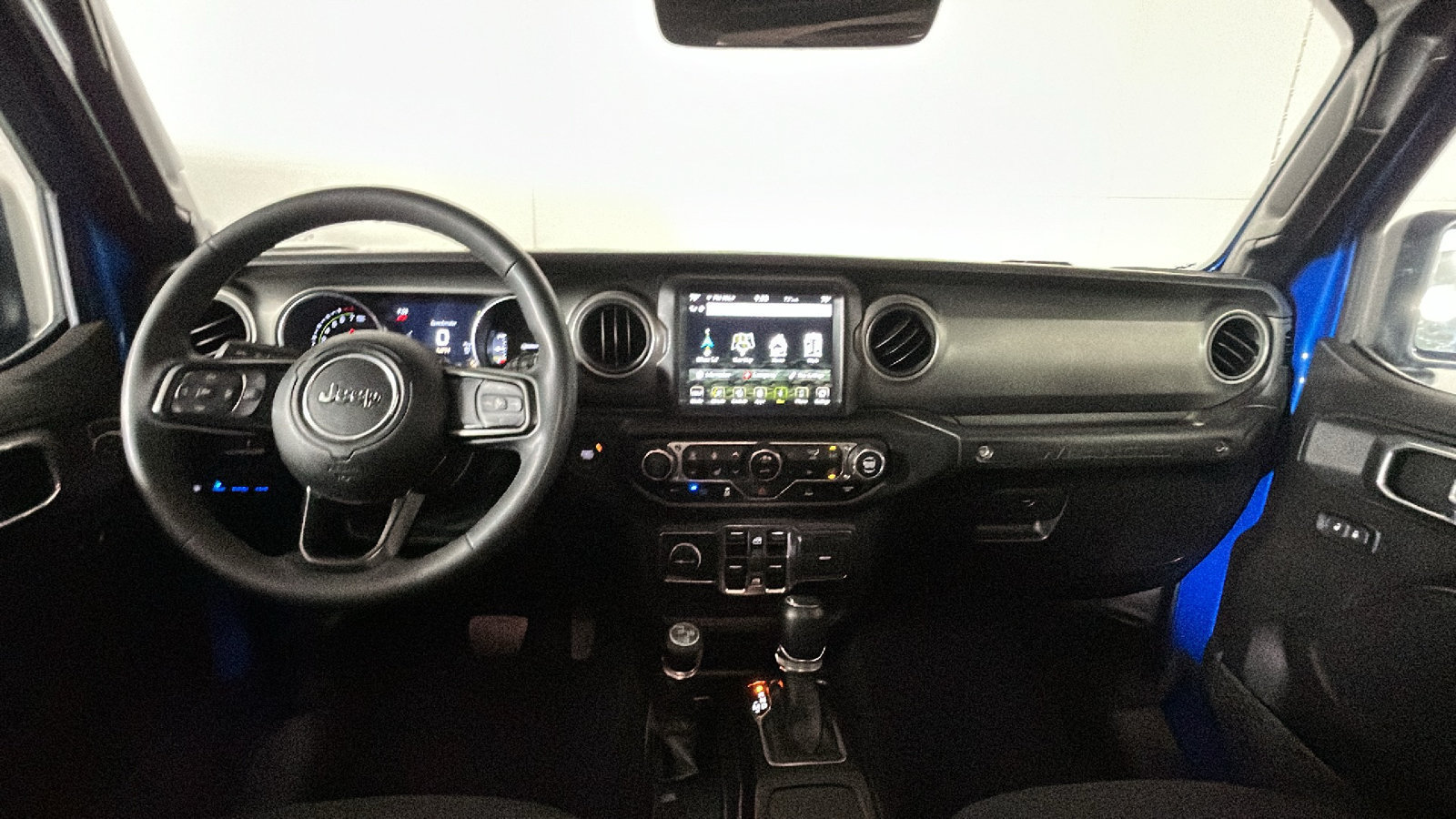 Used 2023 Jeep Wrangler Unlimited w/ Cold Weather Group AWD/4WD image 32