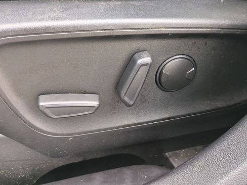 Used 2022 Ford Escape SE w/ Convenience Package image 16