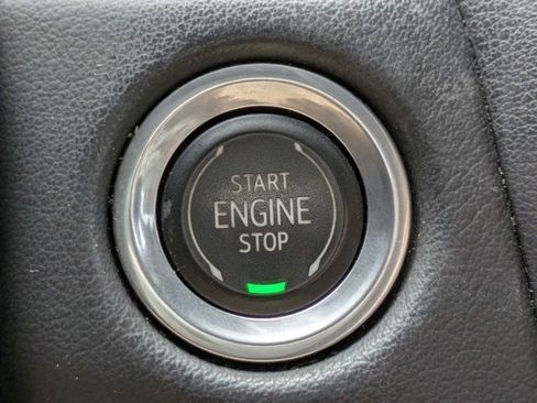 Used 2021 Chevrolet Tahoe LT AWD/4WD image 30