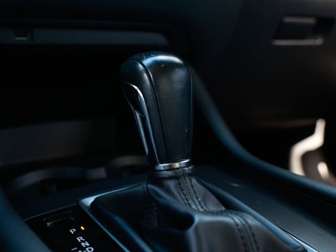 Used 2021 MAZDA MAZDA3 s image 45