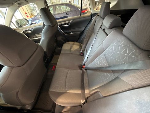 Used 2025 Toyota RAV4 XLE image 12