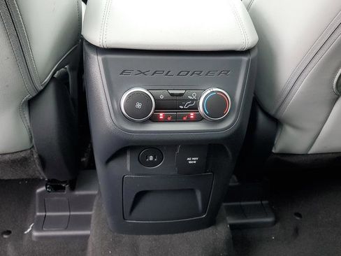 New 2026 Ford Explorer Platinum w/ LUX Leather Package image 35