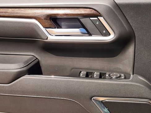 New 2026 GMC Sierra 1500 Elevation image 16