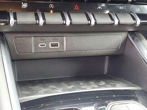 New 2026 GMC Canyon AT4 image 17