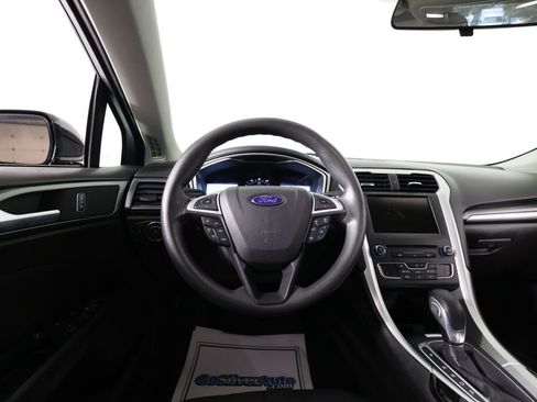 Used 2016 Ford Fusion SE FWD image 28