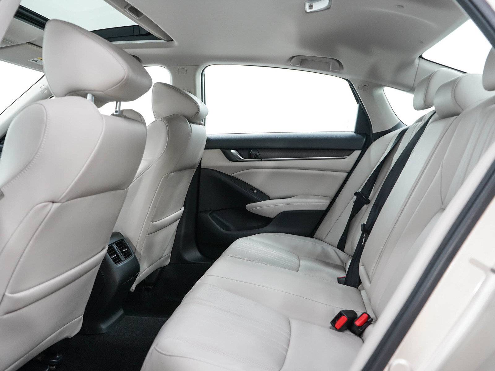 Used 2018 Honda Accord EX-L image 13