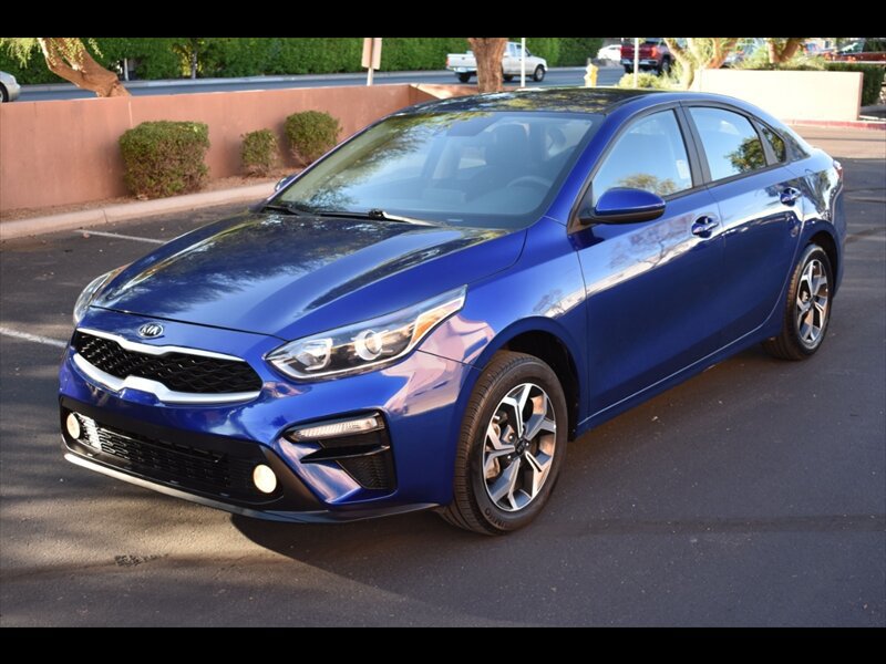 Used 2021 Kia Forte LXS FWD image 3